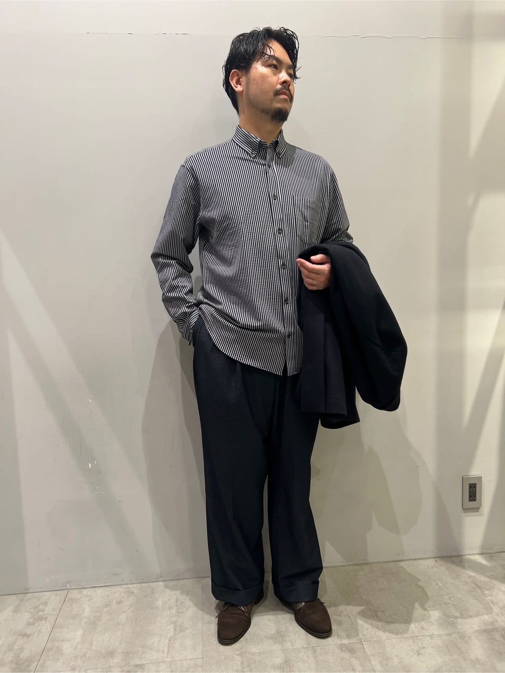 SHOTAさんの「TAKEO KIKUCHI｜【抗菌防臭/シーズンレス】シアサッカー ジャージシャツ」を使ったコーディネート