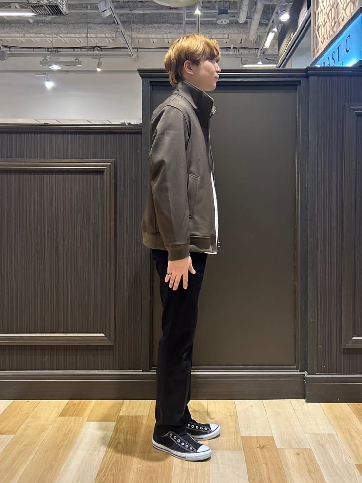 ふみふみさんの「TAKEO KIKUCHI｜【オフィスカジュアル対応】ドレス チノパンツ」を使ったコーディネート