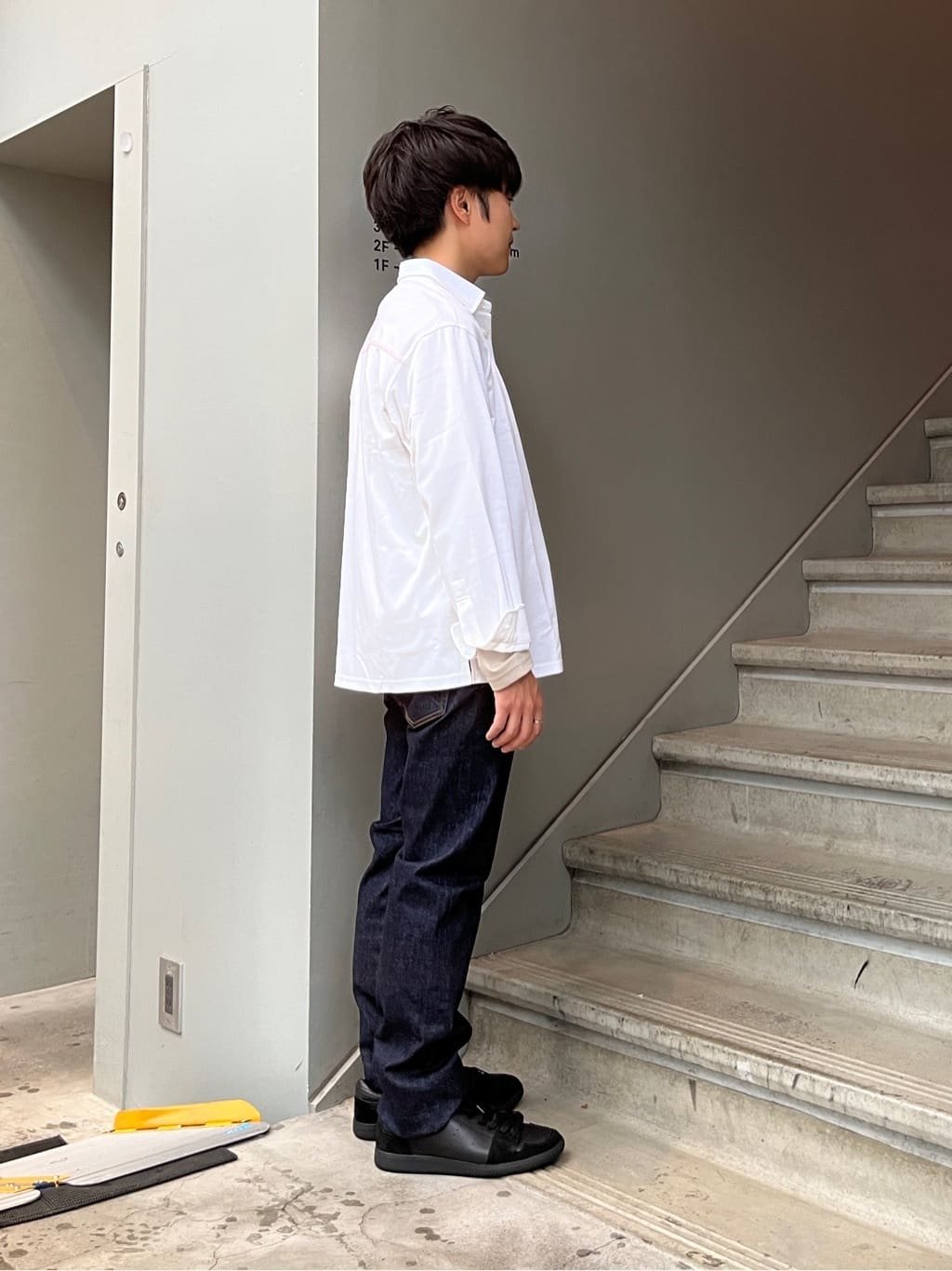 Namikiさんの「TAKEO KIKUCHI｜【モンスターストレッチ】日本製 ワンウォッシュ デニムパンツ」を使ったコーディネート