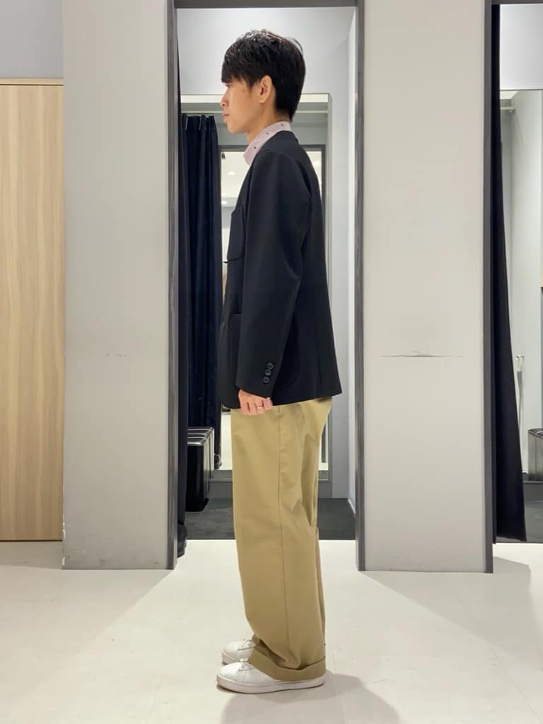 わいずみさんの「TAKEO KIKUCHI｜ハットモチーフ ジャカード ストライプ シャツ」を使ったコーディネート