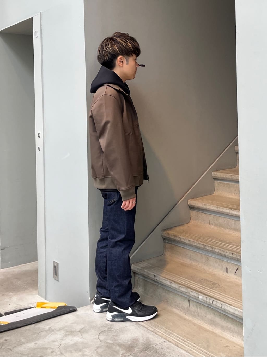 Namikiさんの「TAKEO KIKUCHI｜【モンスターストレッチ】日本製 ワンウォッシュ デニムパンツ」を使ったコーディネート
