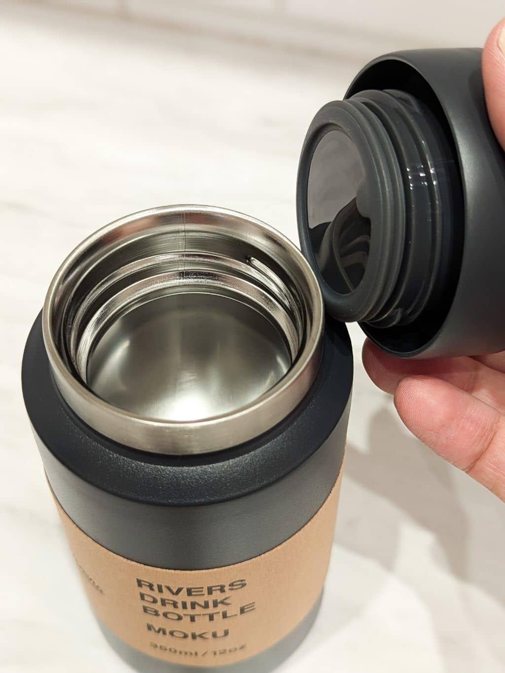 シモさんの「212 KITCHEN STORE｜ドリンクボトル MOKU 350 グラナイト ＜RIVERS リバーズ＞」を使ったコーディネート