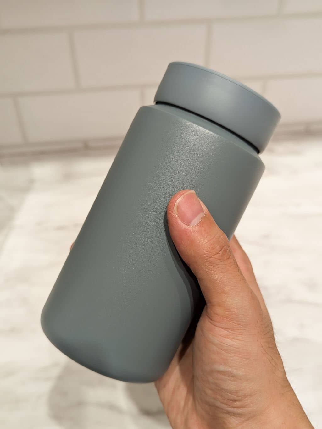 シモさんの「212 KITCHEN STORE｜ドリンクボトル MOKU 350 グラナイト ＜RIVERS リバーズ＞」を使ったコーディネート