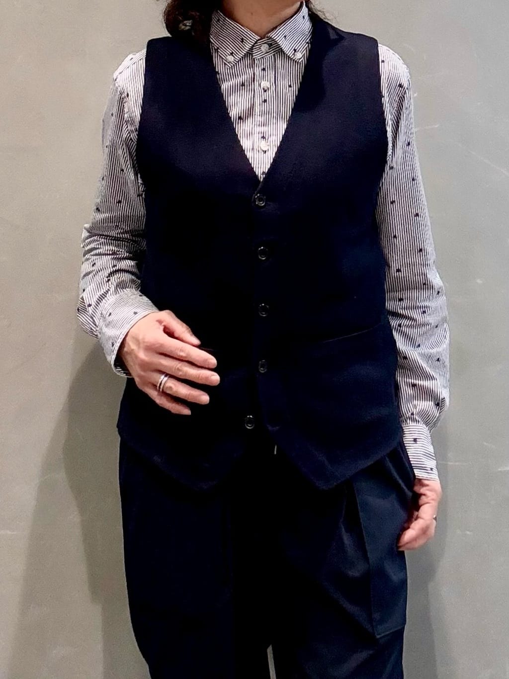 のぐみさんの「TAKEO KIKUCHI｜ハットモチーフ ジャカード ストライプ シャツ」を使ったコーディネート