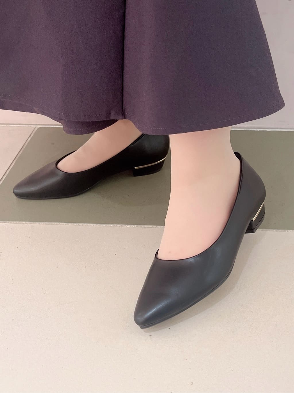このかさんの「ESPERANZA｜《定番》晴雨兼用クッションフラットパンプス」を使ったコーディネート