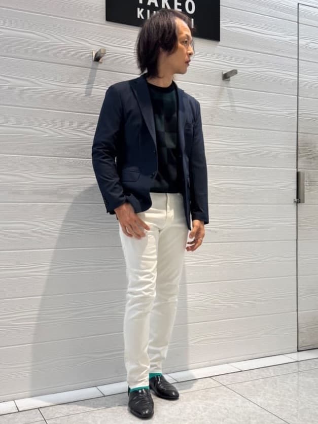 井出恭輔さんの「TAKEO KIKUCHI｜【Sサイズ～】ストレッチ デニム パンツ」を使ったコーディネート