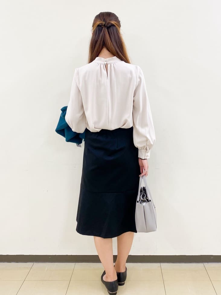 yurinaさんの「index｜《5色展開／S-LLサイズ》ストレッチマーメイドスカート／セットアップ対応【洗濯機洗い可／イージーケ」を使ったコーディネート