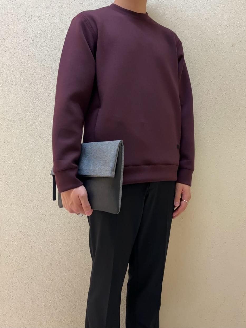 及川さんの「TAKEO KIKUCHI｜【ONOFF対応】TRダブルニット ストレッチパンツ」を使ったコーディネート