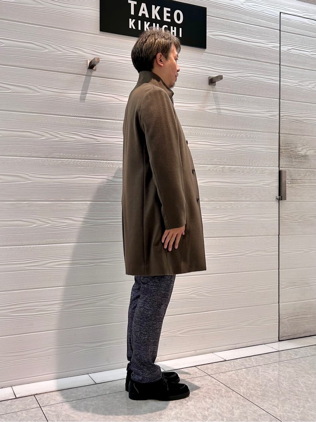 すーさんの「TAKEO KIKUCHI｜【ONOFF対応】TRダブルニット ストレッチパンツ」を使ったコーディネート