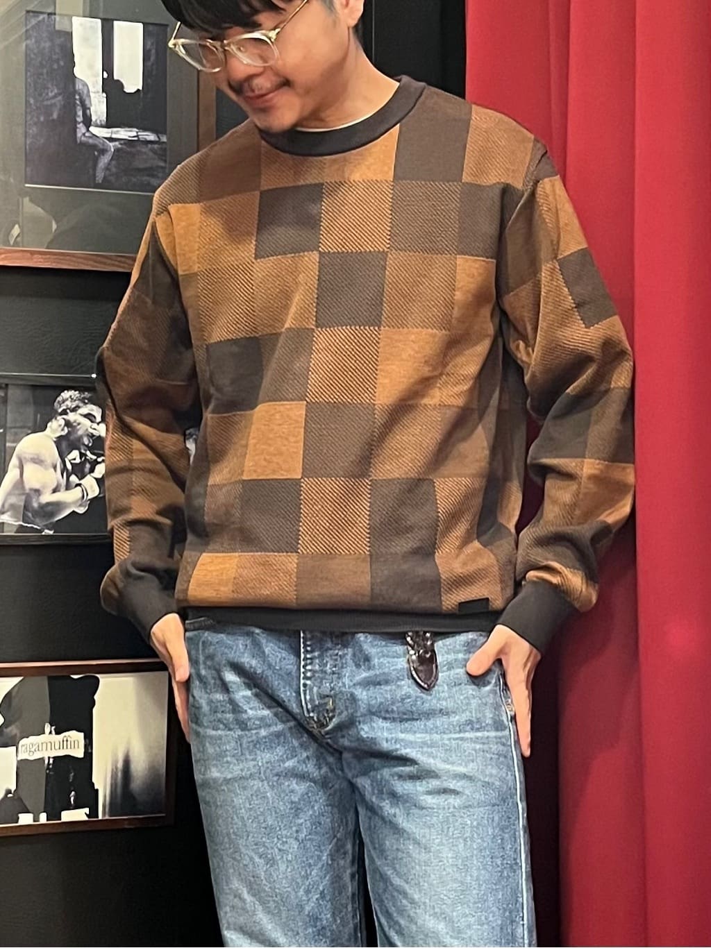 KUROさんの「TAKEO KIKUCHI｜【モンスターストレッチ】日本製 ウォッシュド デニムパンツ」を使ったコーディネート