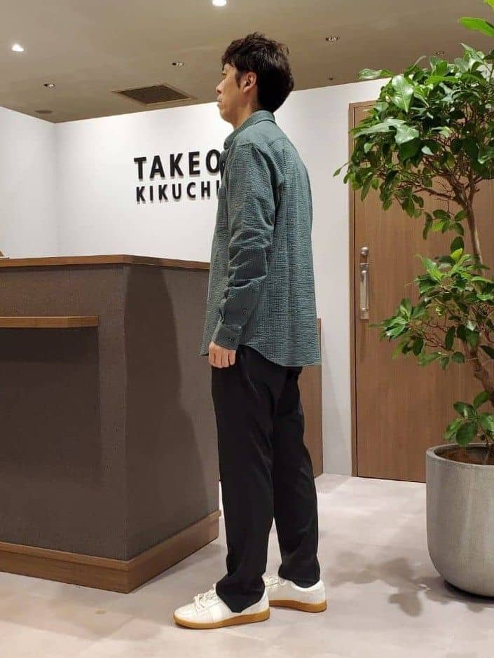ishidaさんの「TAKEO KIKUCHI｜【抗菌防臭/シーズンレス】シアサッカー ジャージシャツ」を使ったコーディネート
