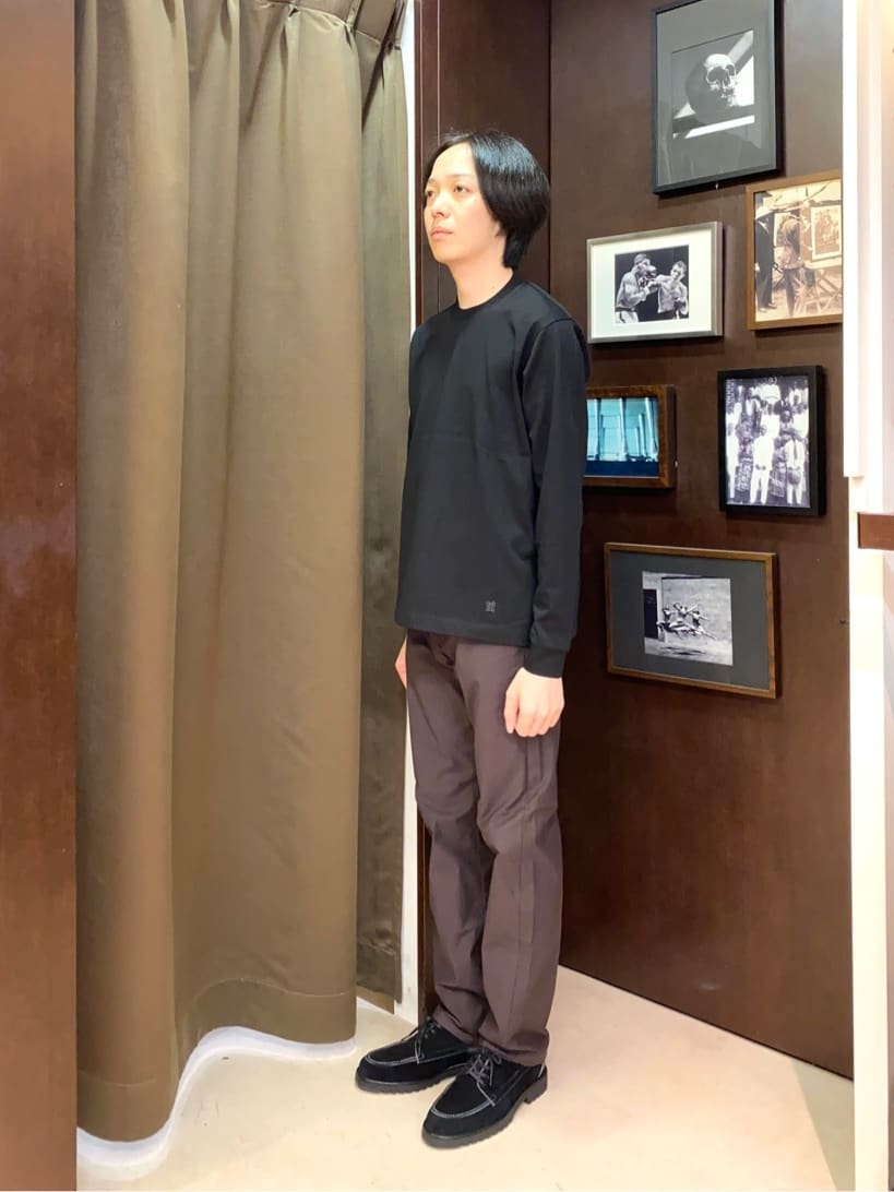 コバヤシさんの「TAKEO KIKUCHI｜【Made in JAPAN】播州織 ストレッチ パンツ」を使ったコーディネート