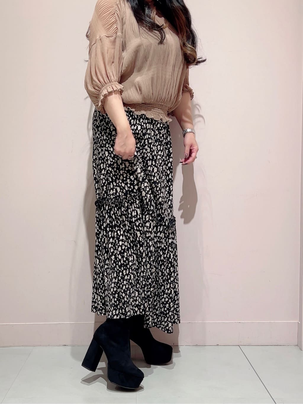 りえさんの「ESPERANZA｜ラク盛りショートブーツ」を使ったコーディネート
