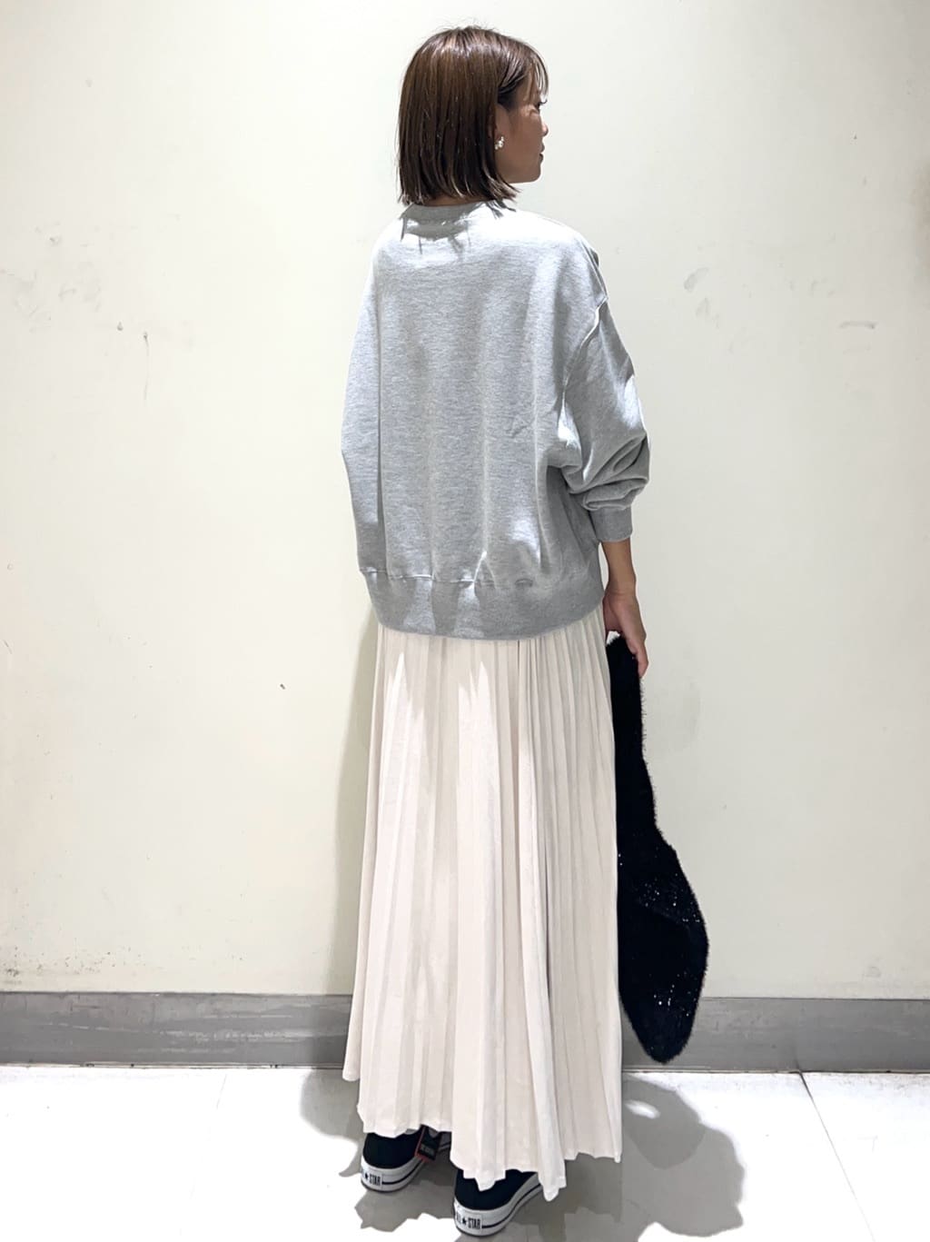 meeさんの「OPAQUE.CLIP｜CONVERSE キャンバス オールスター HI」を使ったコーディネート