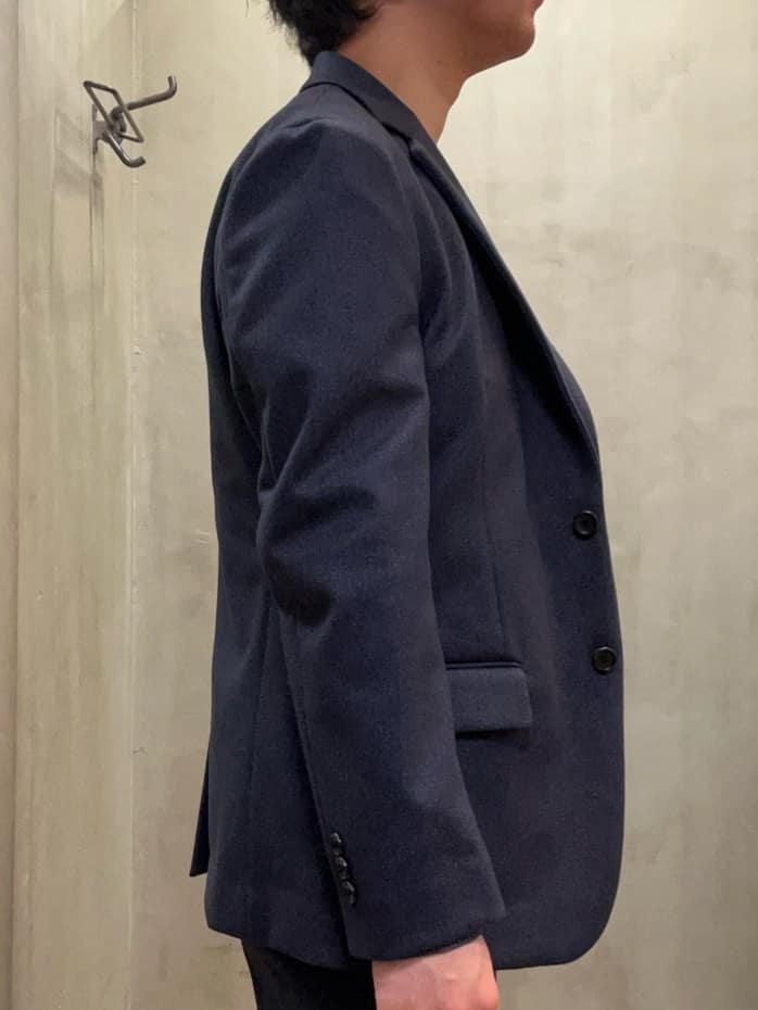 コウノ モトヤさんの「TAKEO KIKUCHI｜【DOWN FABRIC】ダウンファブリック ドレスパンツ / セットアップ対応」を使ったコーディネート