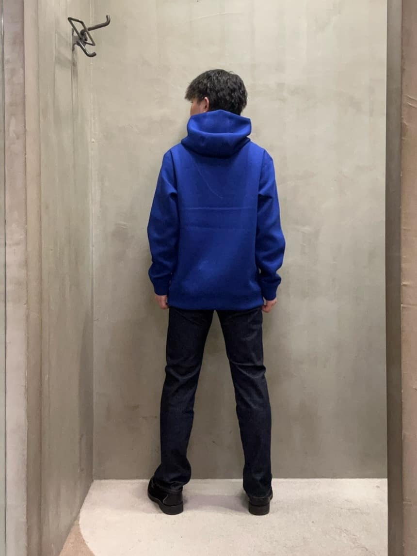 コウノ モトヤさんの「TAKEO KIKUCHI｜【モンスターストレッチ】日本製 ワンウォッシュ デニムパンツ」を使ったコーディネート