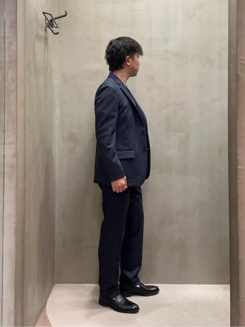 コウノ モトヤさんの「TAKEO KIKUCHI｜【DOWN FABRIC】ダウンファブリック ドレスパンツ / セットアップ対応」を使ったコーディネート