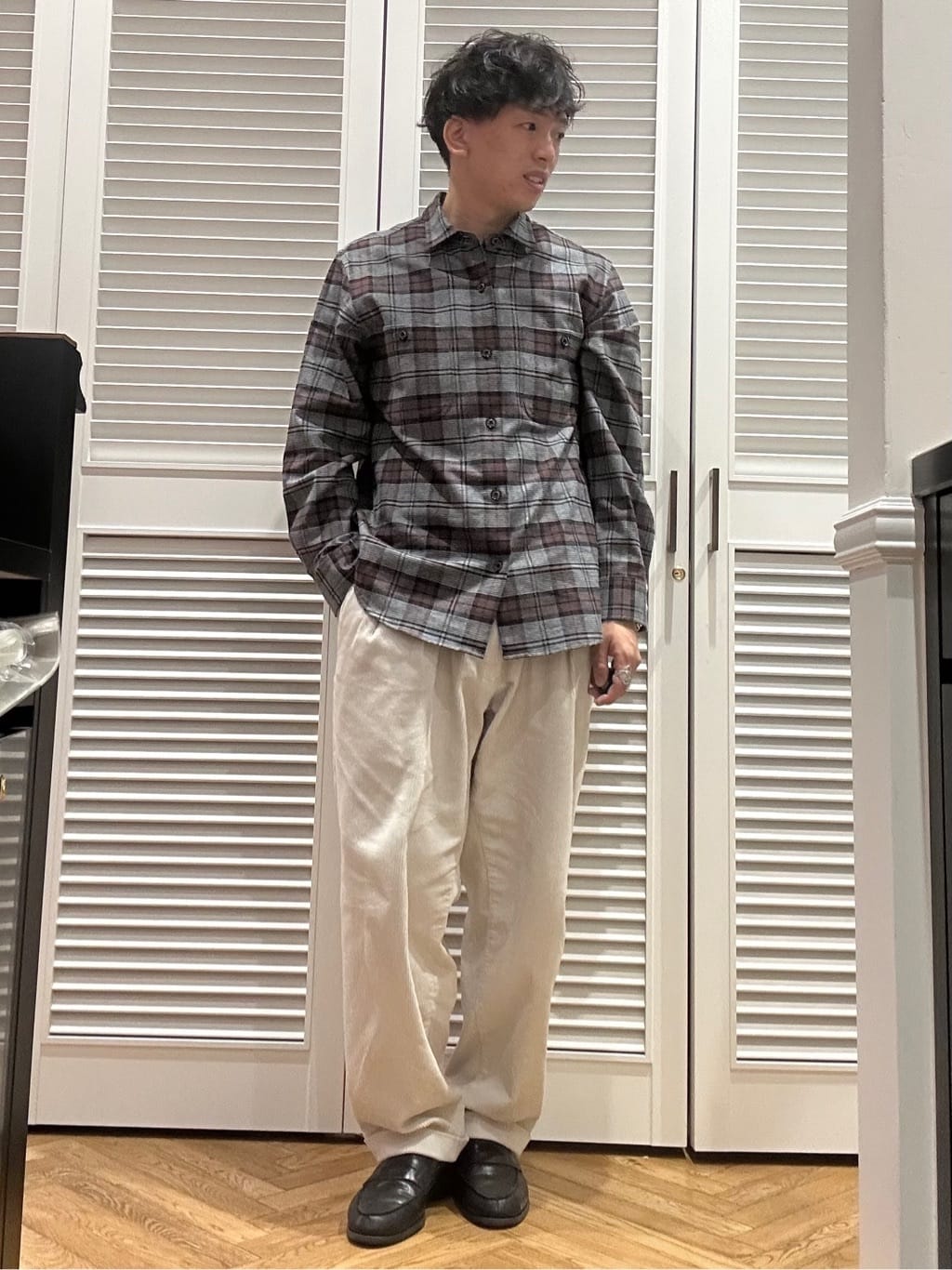 須田　慎二郎さんの「DRESSTERIOR｜【撥水加工/Safari5月号掲載】ローファー」を使ったコーディネート