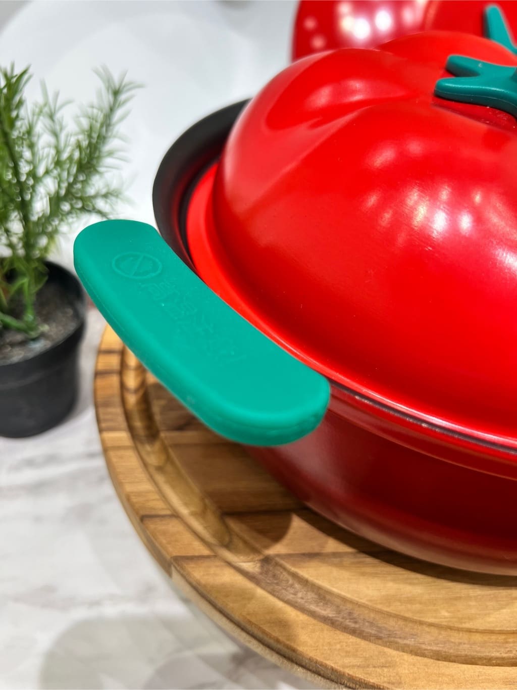 nagiさんの「212 KITCHEN STORE｜べジポ IH対応ミニ卓上鍋 19cm トマト」を使ったコーディネート