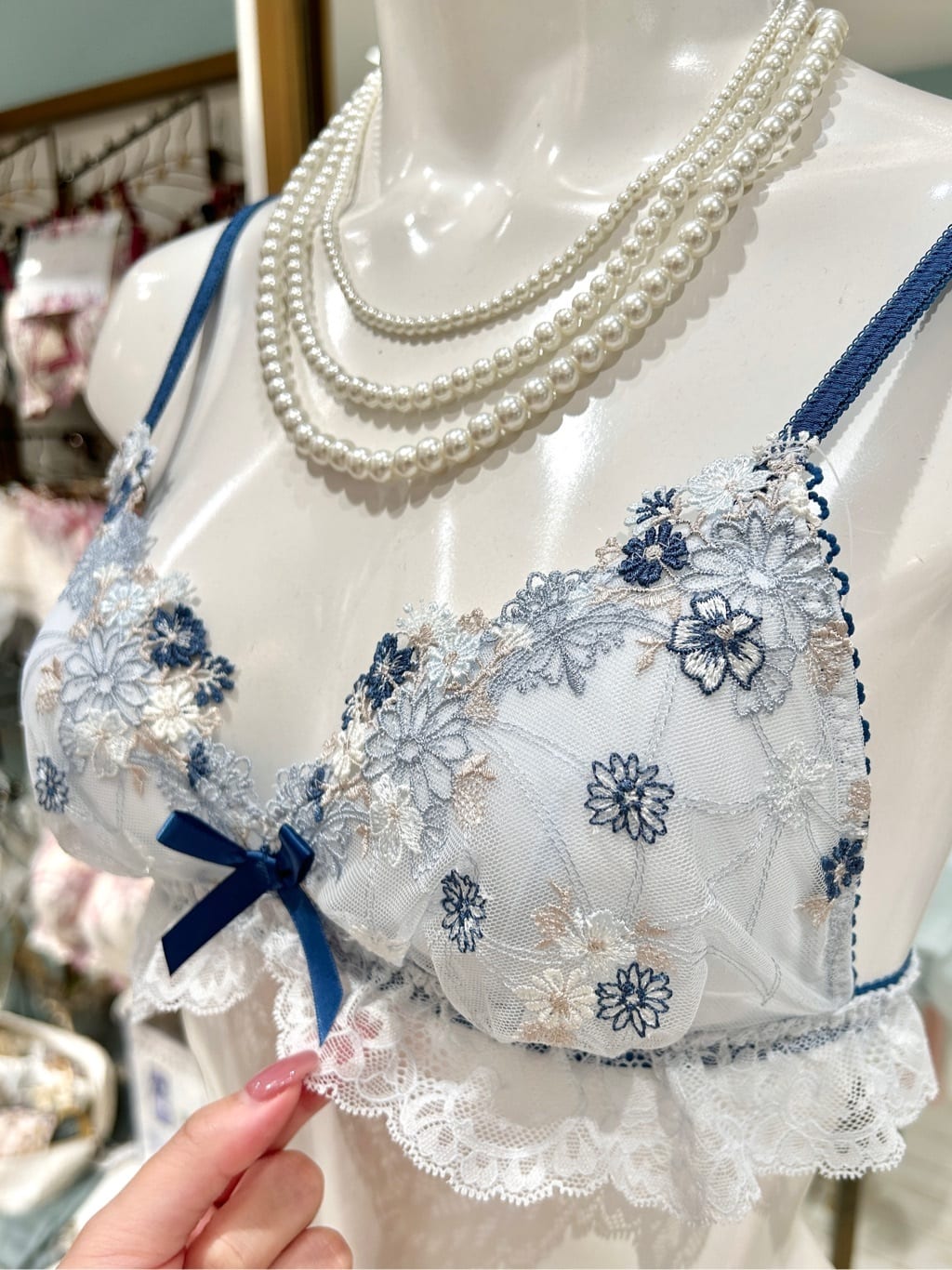 ichiさんの「Risa Magli｜アレッタ ブラジャー（E-F）＜サイドシェイプ＞」を使ったコーディネート