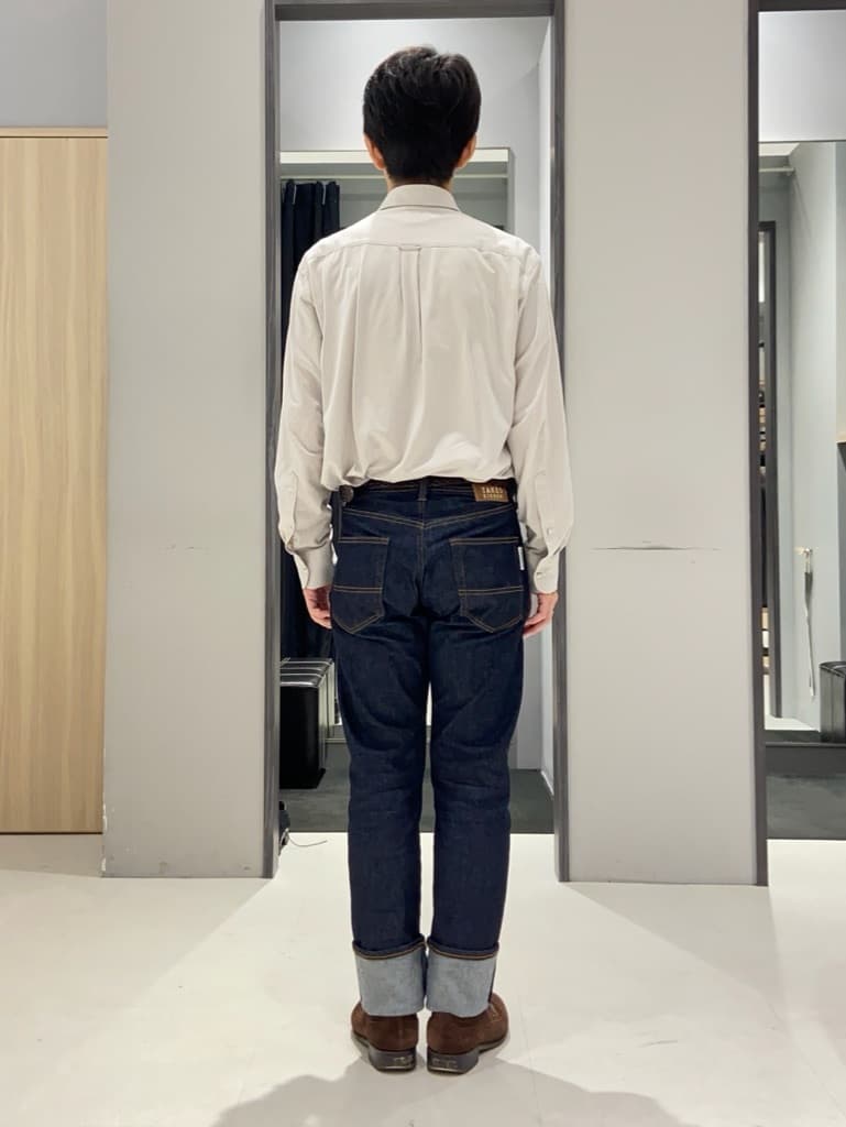 わいずみさんの「TAKEO KIKUCHI｜【Three by Three】シャイニーシャークピンヘッド ベスト / 3ピース対応」を使ったコーディネート