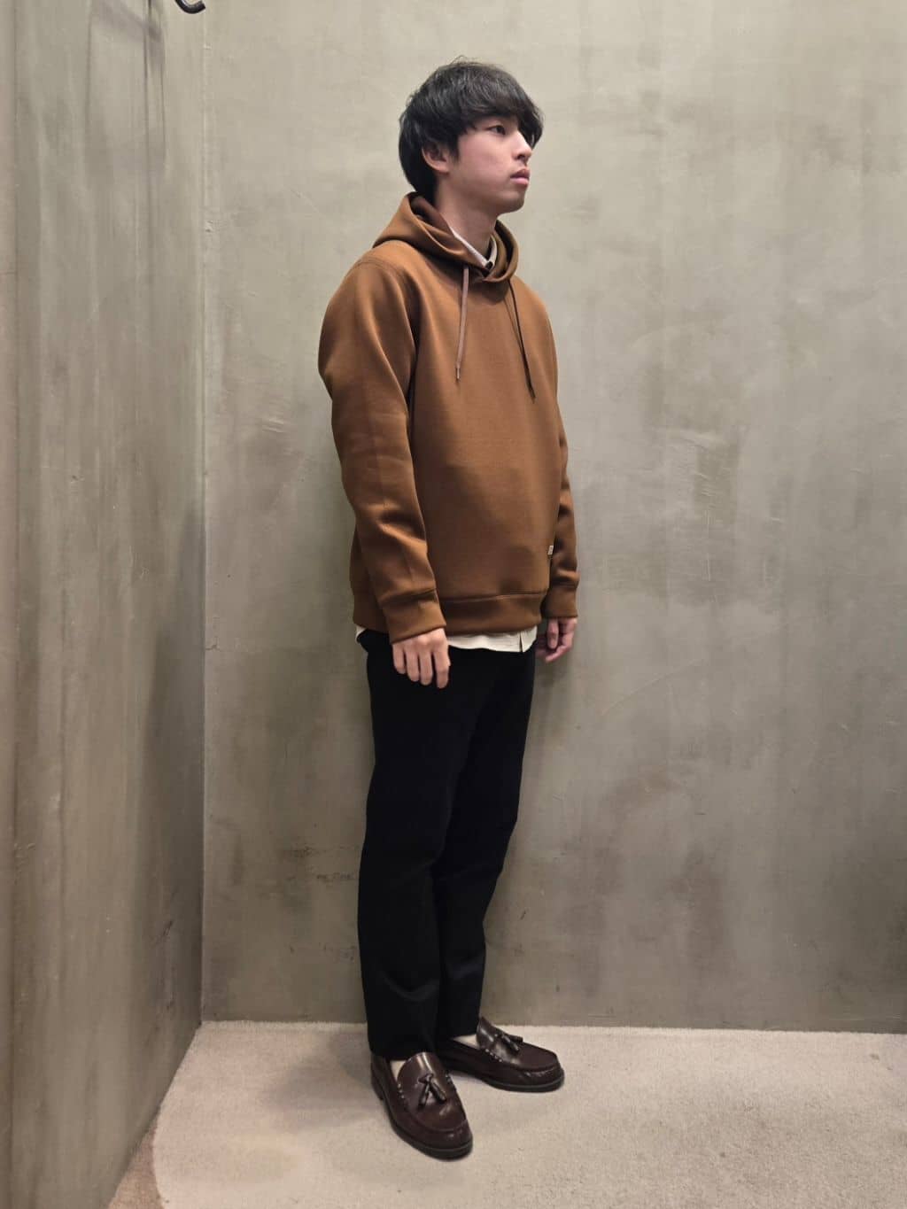 白木駆さんの「TAKEO KIKUCHI｜【オフィスカジュアル対応】ドレス チノパンツ」を使ったコーディネート