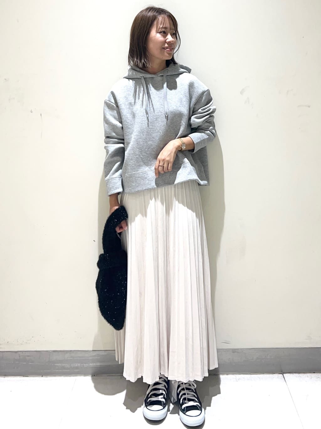 meeさんの「OPAQUE.CLIP｜CONVERSE キャンバス オールスター HI」を使ったコーディネート