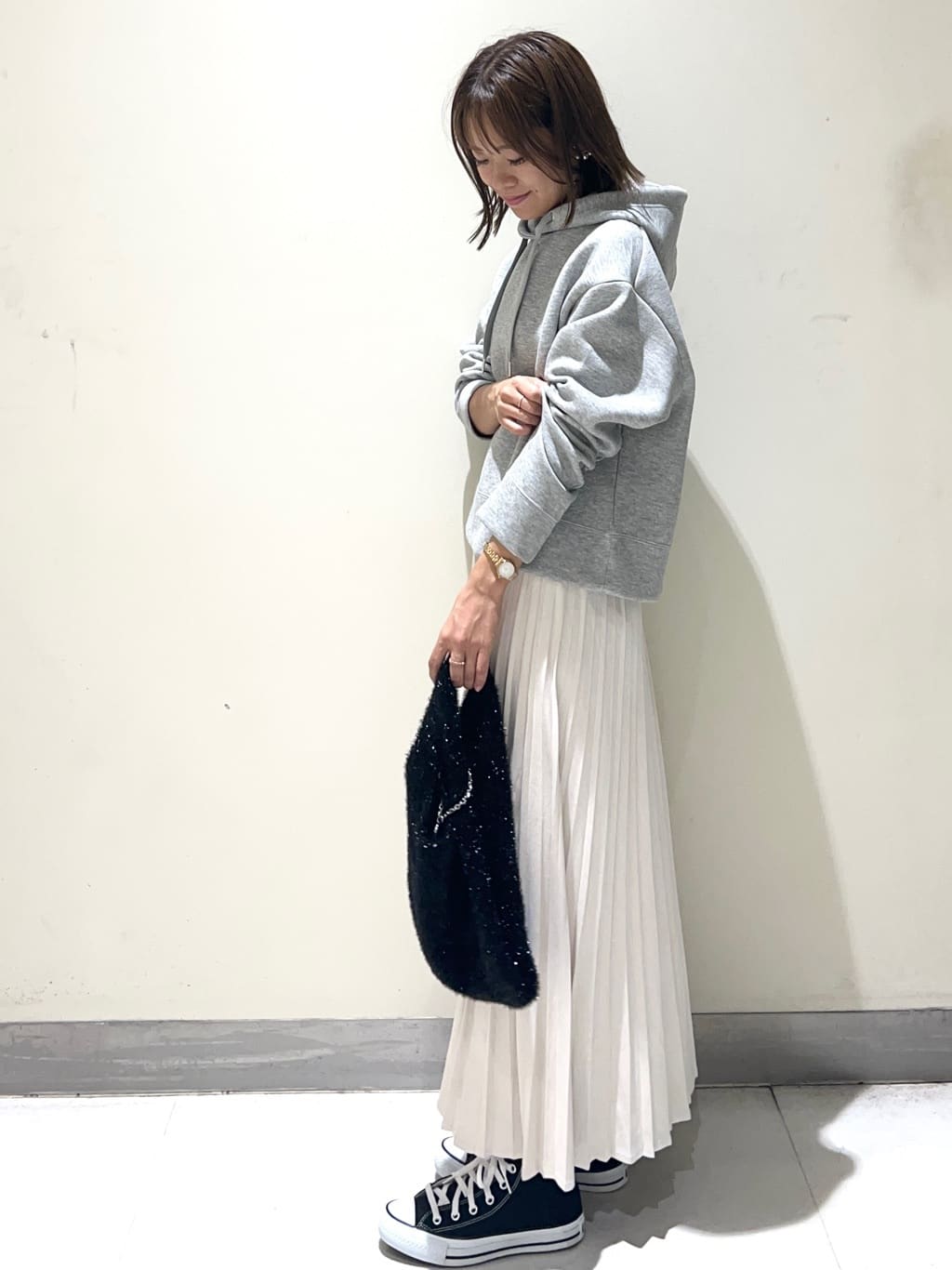 meeさんの「OPAQUE.CLIP｜CONVERSE キャンバス オールスター HI」を使ったコーディネート