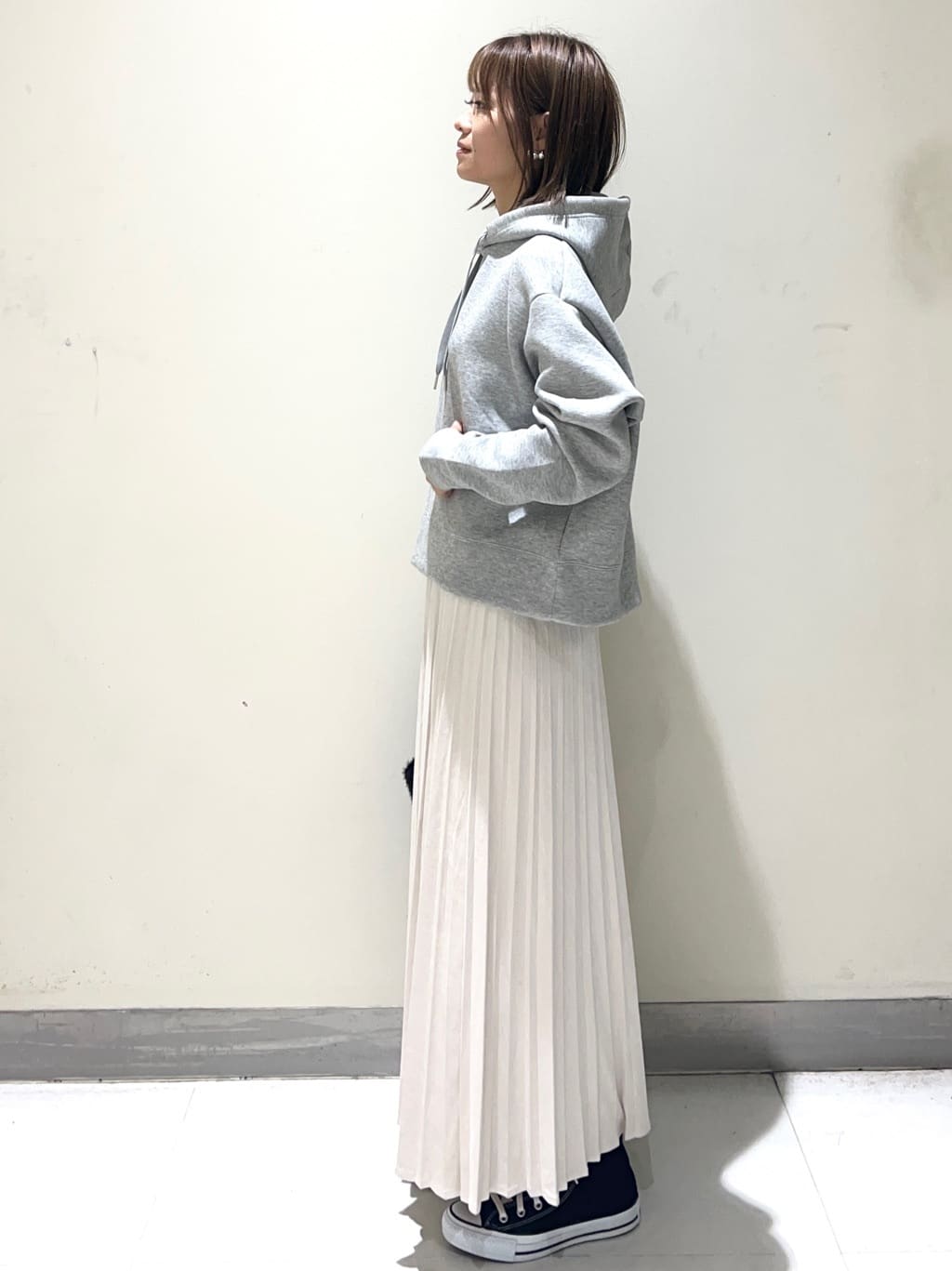 meeさんの「OPAQUE.CLIP｜CONVERSE キャンバス オールスター HI」を使ったコーディネート