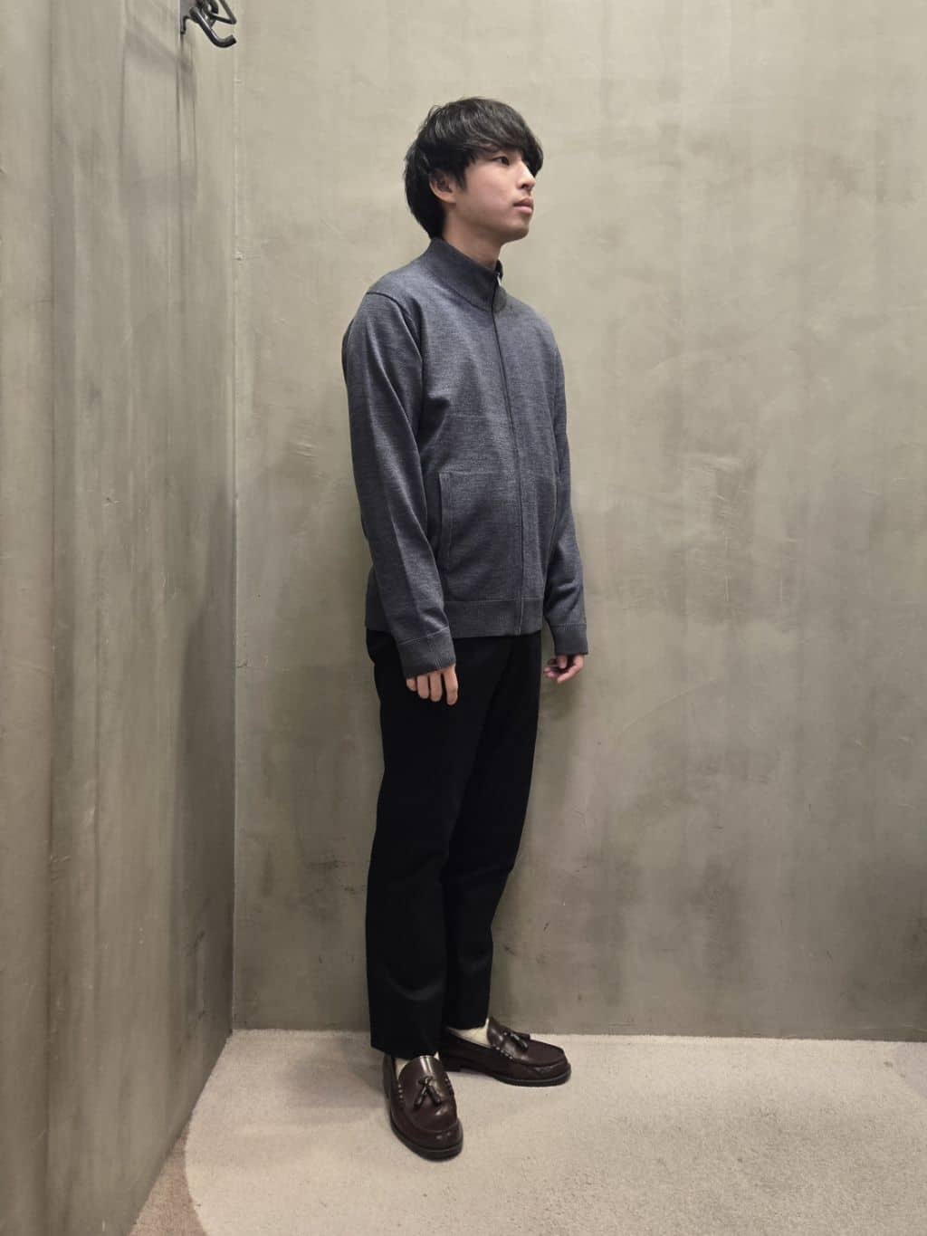 白木駆さんの「TAKEO KIKUCHI｜【オフィスカジュアル対応】ドレス チノパンツ」を使ったコーディネート