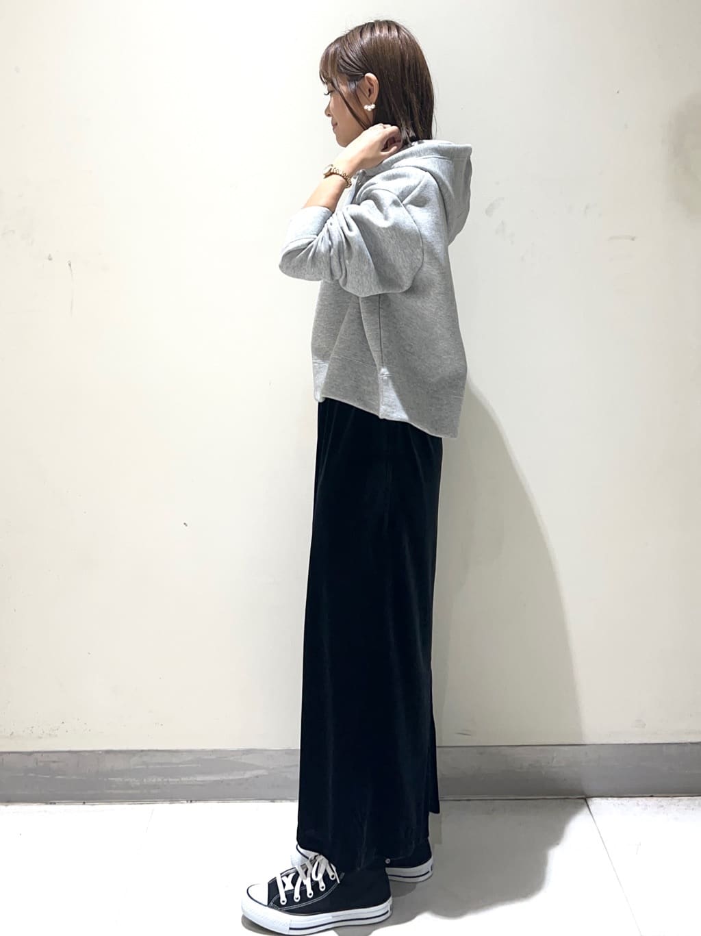 meeさんの「OPAQUE.CLIP｜CONVERSE キャンバス オールスター HI」を使ったコーディネート