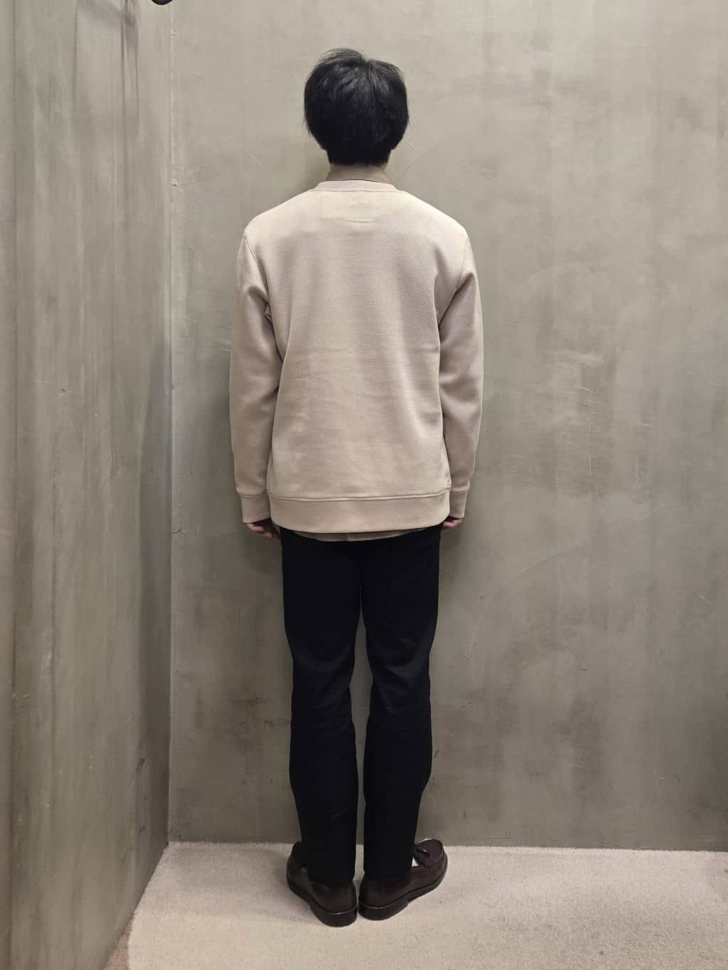 白木駆さんの「TAKEO KIKUCHI｜【オフィスカジュアル対応】ドレス チノパンツ」を使ったコーディネート