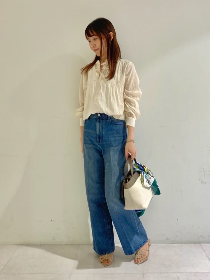 erikoさんの「UNTITLED｜【古畑星夏さん着用】トルソープリントスカーフ」を使ったコーディネート