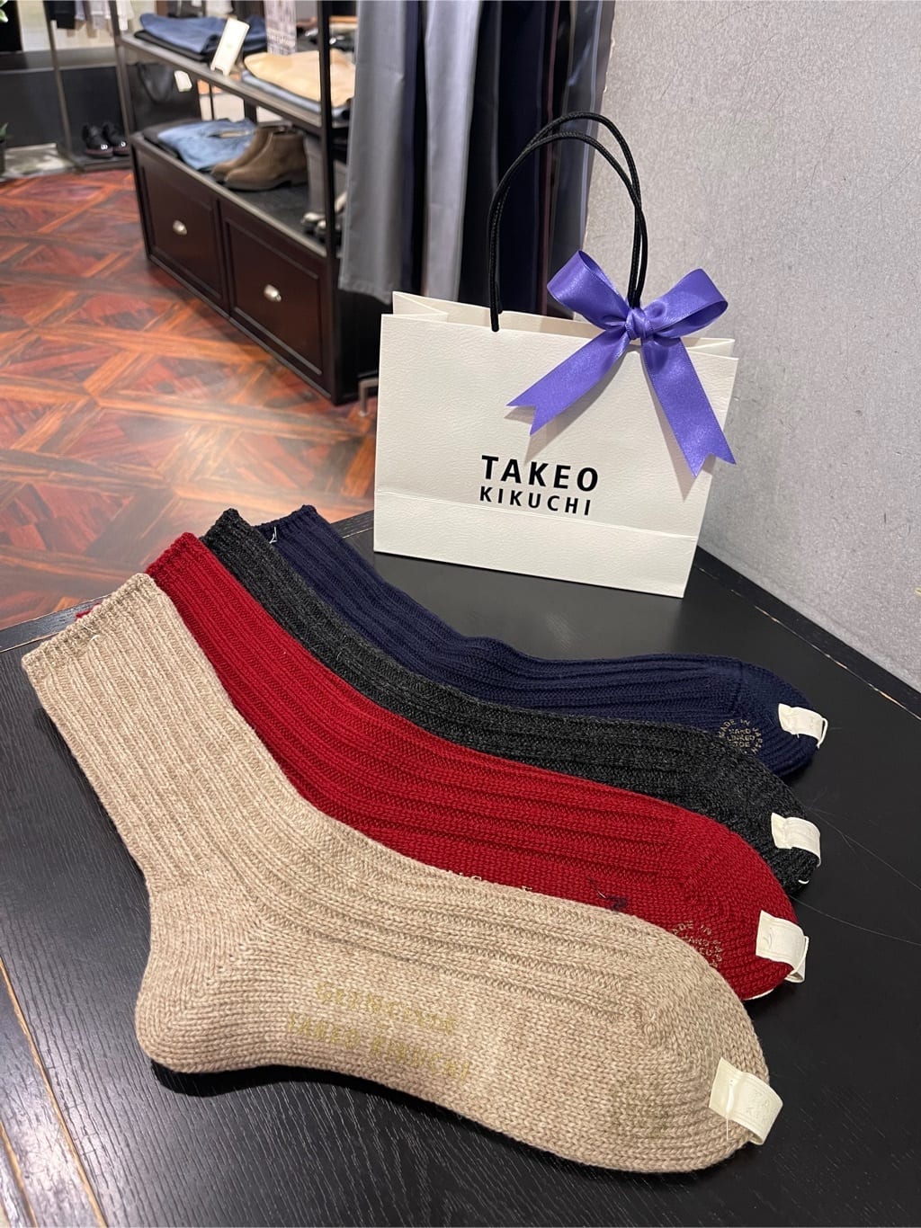 松村泰輔さんの「TAKEO KIKUCHI｜」を使ったコーディネート