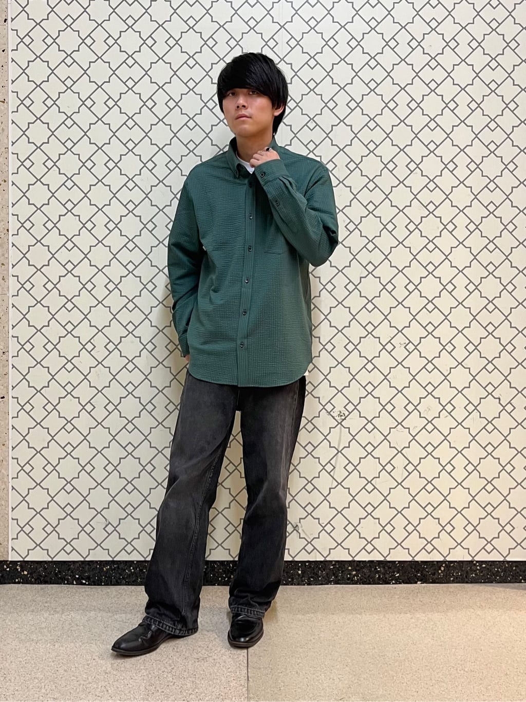 うっちーさんの「TAKEO KIKUCHI｜【抗菌防臭/シーズンレス】シアサッカー ジャージシャツ」を使ったコーディネート