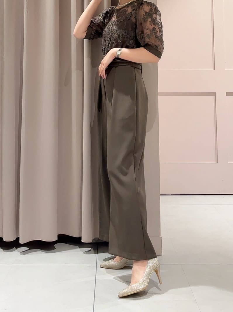 RINAさんの「ESPERANZA｜◆【12時間パンプス】約8.5㎝／ラメ素材　歩きやすくて疲れにくい」を使ったコーディネート
