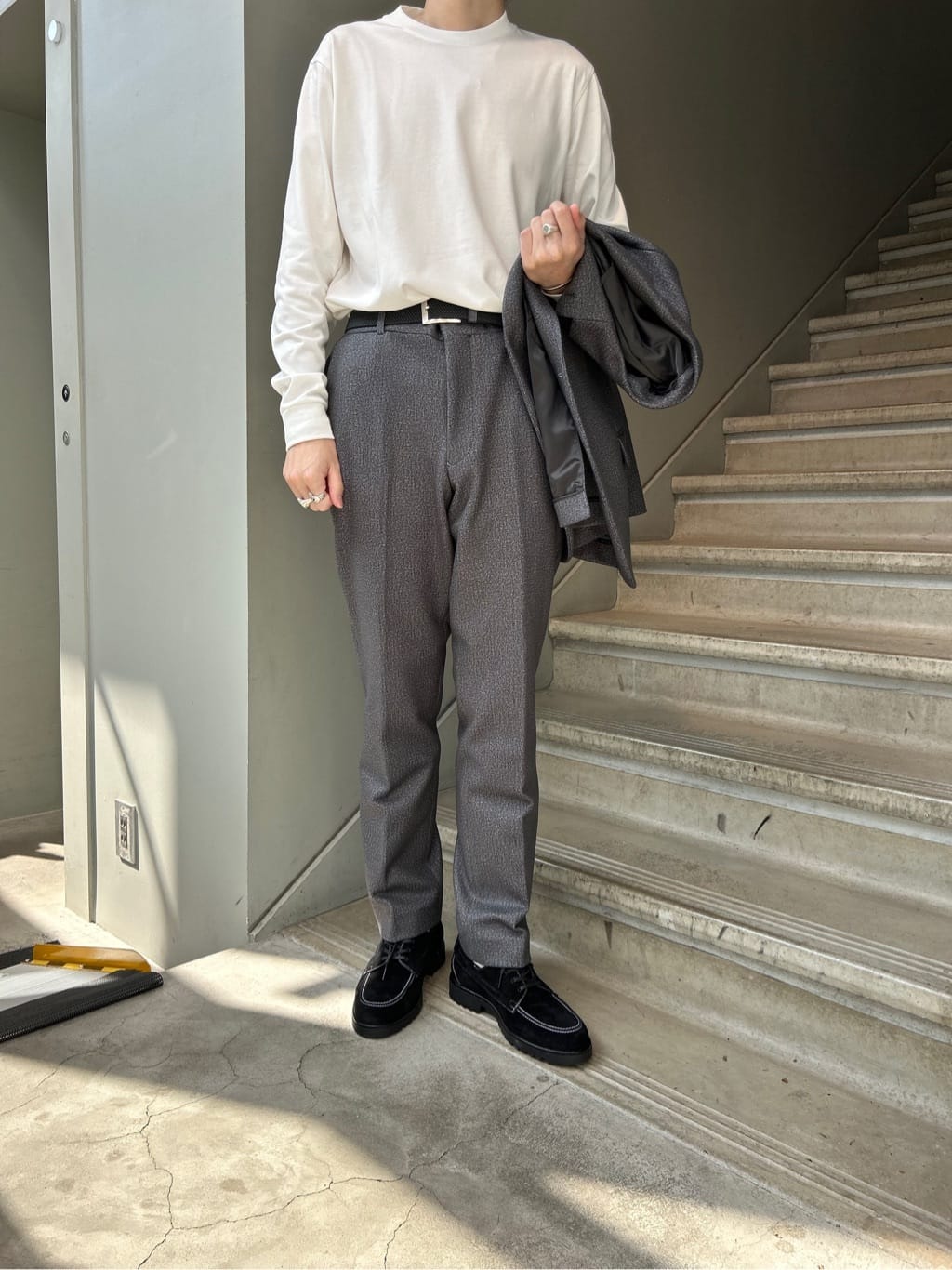 Shintaroさんの「TAKEO KIKUCHI｜【DOWN FABRIC】ダウンファブリック ドレスパンツ / セットアップ対応」を使ったコーディネート