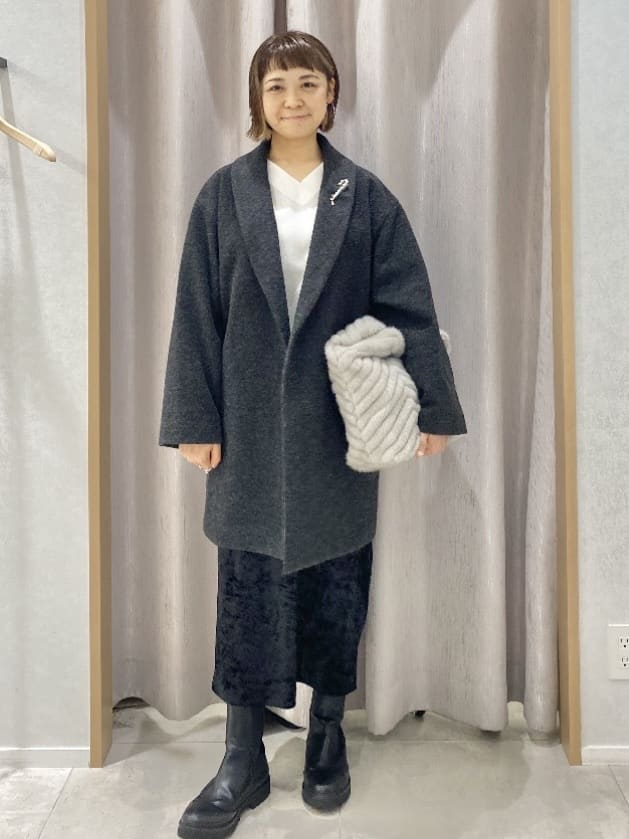 AKKOさんの「UNTITLED｜【コーディネートのアクセントに】ビジューキルトピン」を使ったコーディネート