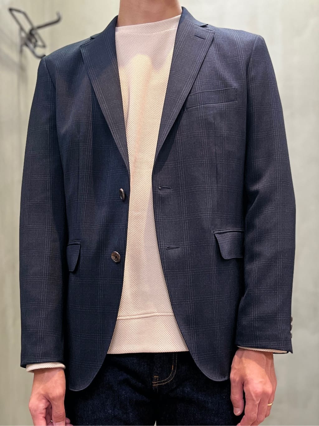 mutoさんの「TAKEO KIKUCHI｜【モンスターストレッチ】日本製 ワンウォッシュ デニムパンツ」を使ったコーディネート