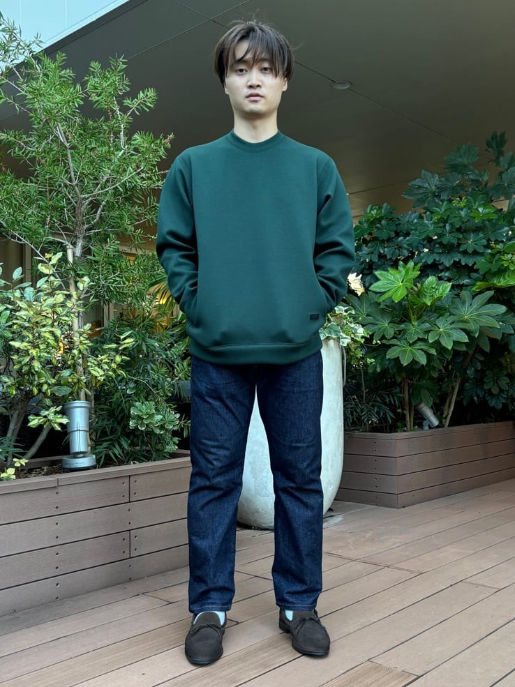 圭哉さんの「TAKEO KIKUCHI｜【モンスターストレッチ】日本製 ワンウォッシュ デニムパンツ」を使ったコーディネート