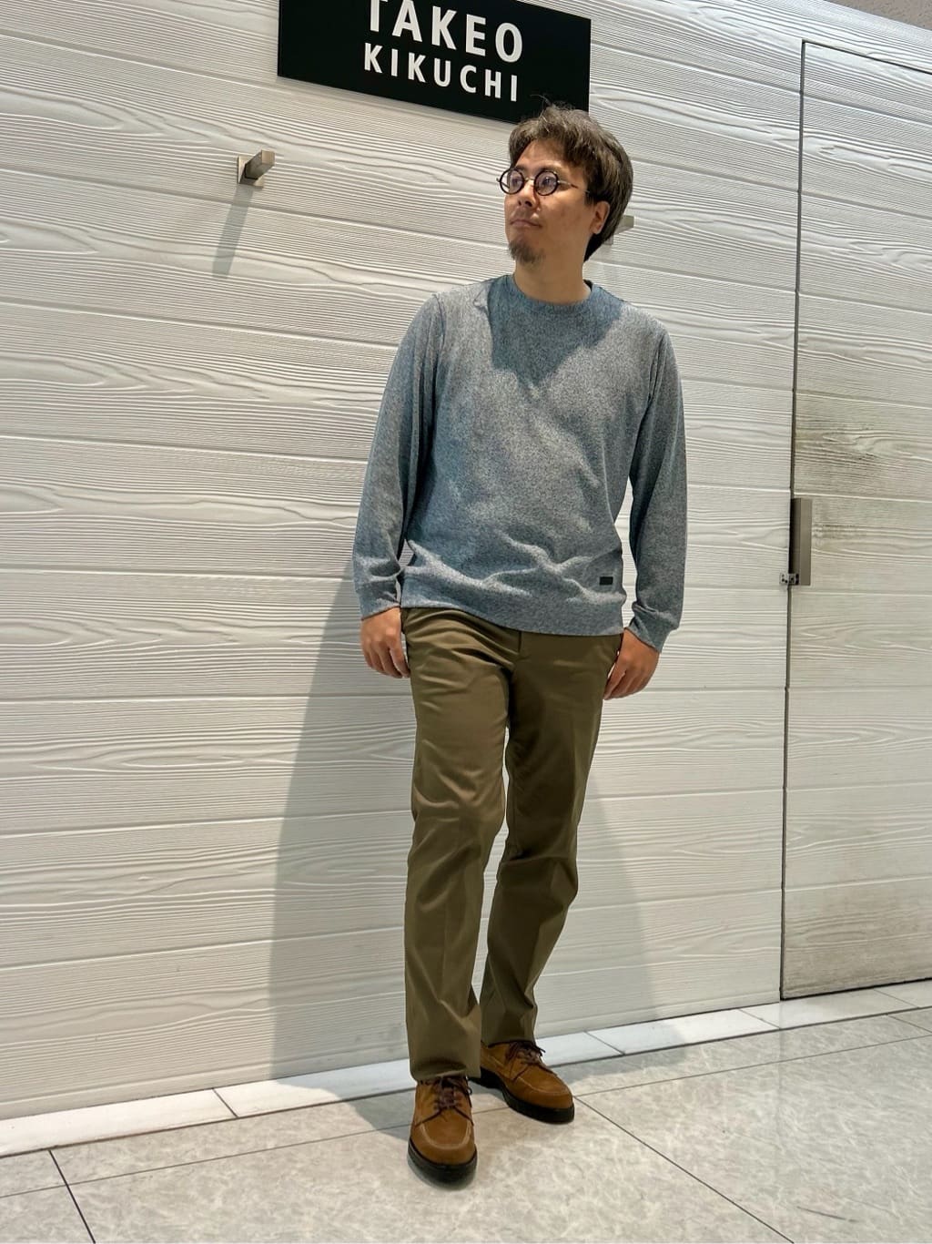 すーさんの「TAKEO KIKUCHI｜【オフィスカジュアル対応】ドレス チノパンツ」を使ったコーディネート