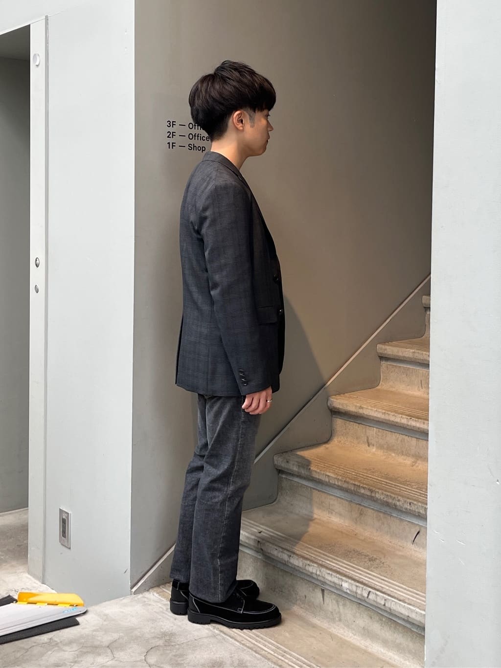 Namikiさんの「TAKEO KIKUCHI｜【モンスターストレッチ】日本製 ウォッシュド デニムパンツ」を使ったコーディネート