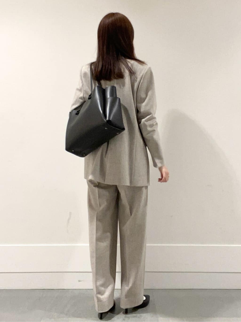 mioさんの「UNTITLED｜【日本製・本革】Comfit Dresser Pumps（コンフィットドレッサーパンプス）」を使ったコーディネート