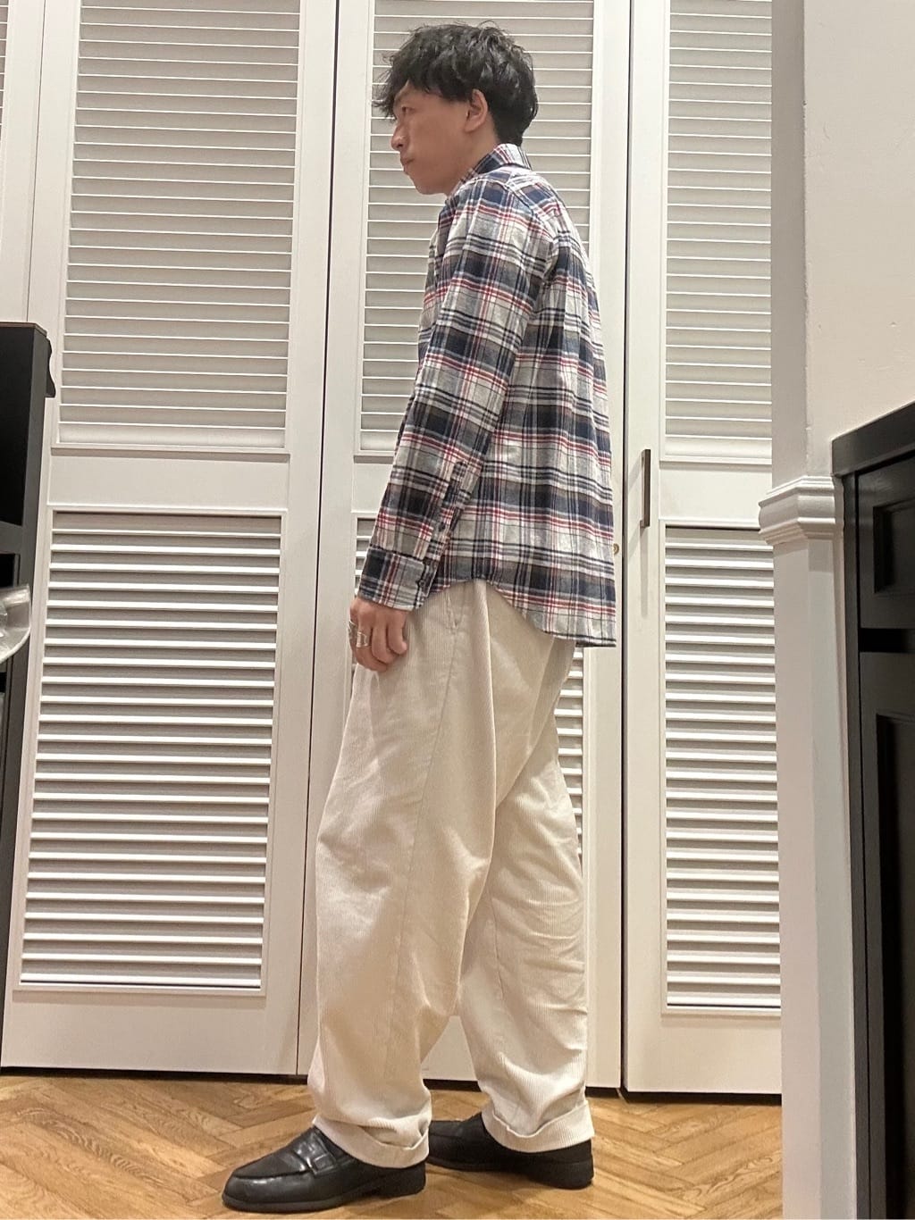 須田　慎二郎さんの「DRESSTERIOR｜【撥水加工/Safari5月号掲載】ローファー」を使ったコーディネート