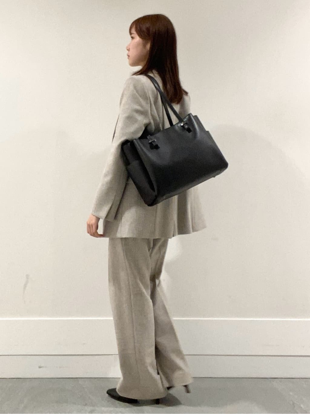 mioさんの「UNTITLED｜【日本製・本革】Comfit Dresser Pumps（コンフィットドレッサーパンプス）」を使ったコーディネート