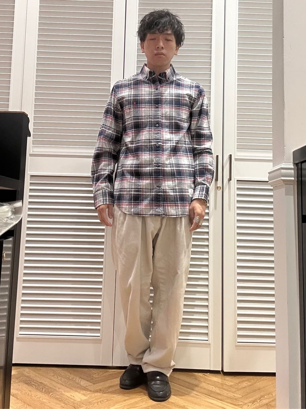 須田　慎二郎さんの「DRESSTERIOR｜【撥水加工/Safari5月号掲載】ローファー」を使ったコーディネート