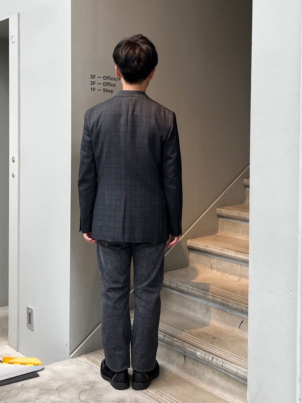 Namikiさんの「TAKEO KIKUCHI｜【モンスターストレッチ】日本製 ウォッシュド デニムパンツ」を使ったコーディネート