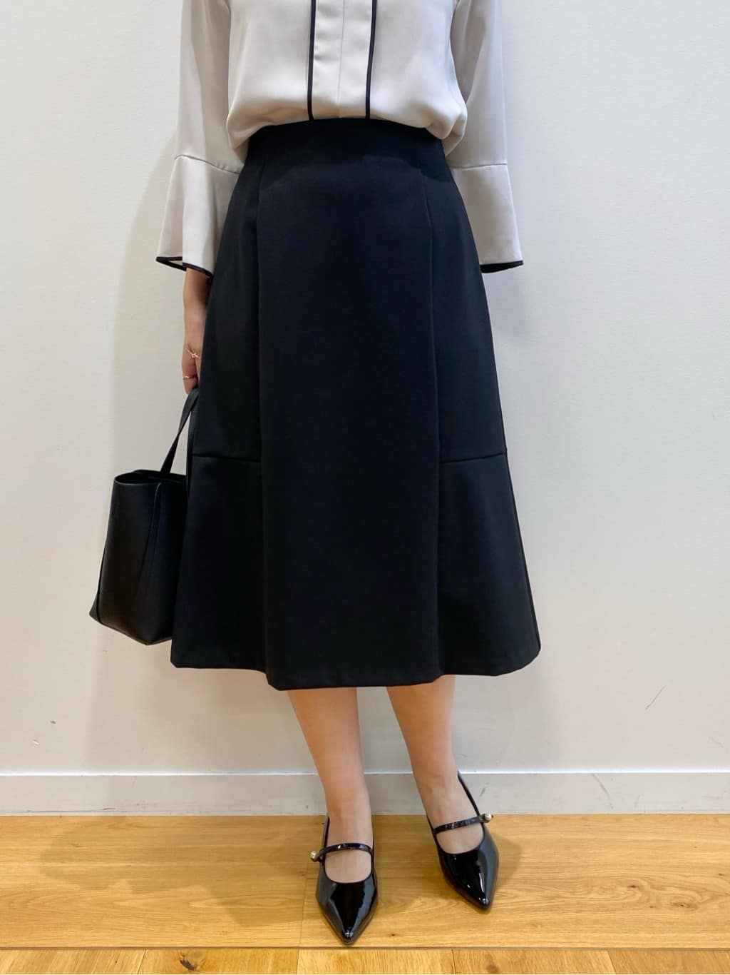 みさかさんの「index｜《5色展開／S-LLサイズ》ストレッチマーメイドスカート／セットアップ対応【洗濯機洗い可／イージーケ」を使ったコーディネート