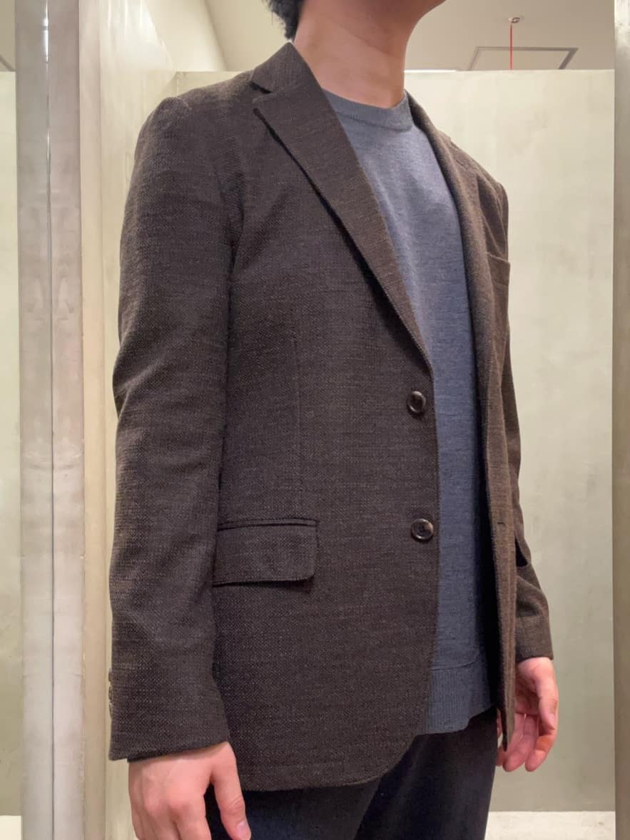 コウノ モトヤさんの「TAKEO KIKUCHI｜【DOWN FABRIC】ダウンファブリック ドレスパンツ / セットアップ対応」を使ったコーディネート