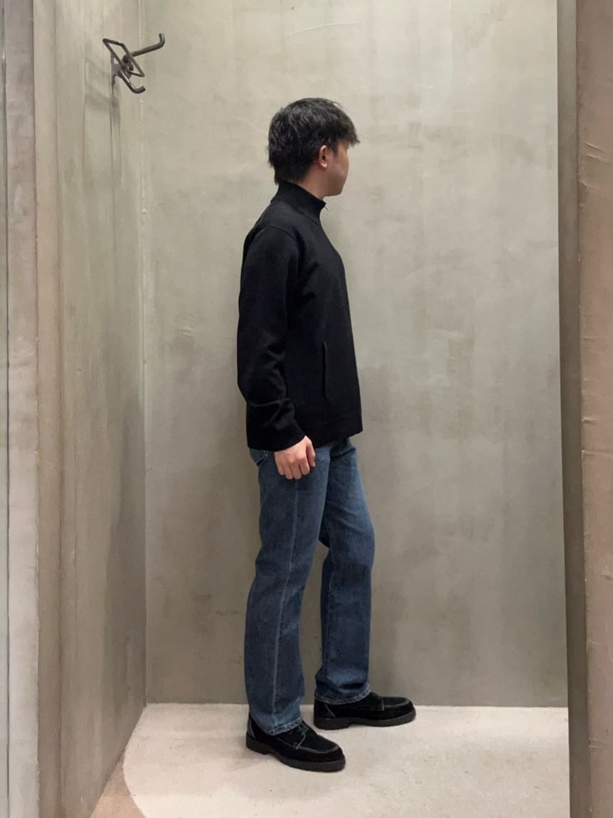 コウノ モトヤさんの「TAKEO KIKUCHI｜【モンスターストレッチ】日本製 ウォッシュド デニムパンツ」を使ったコーディネート